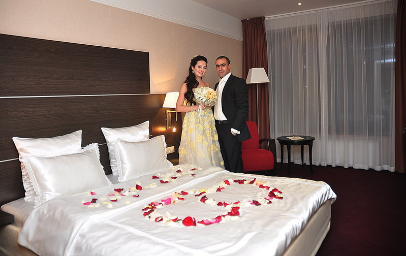 click for enlarge 1000 X 631 150,0 Kb picture