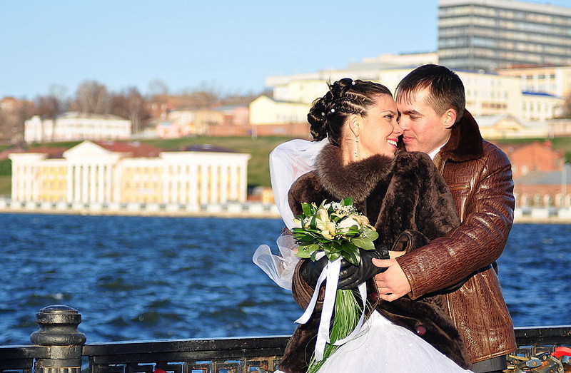 click for enlarge 1000 X 654 197,6 Kb picture