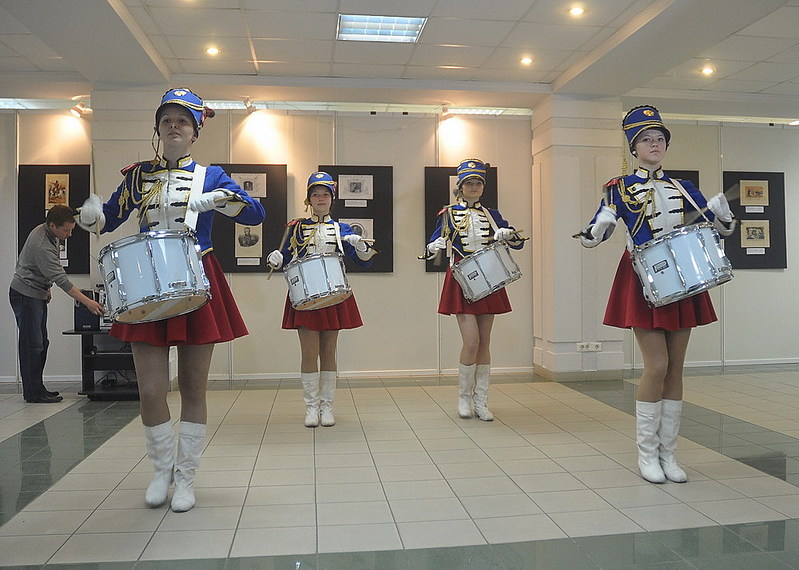 click for enlarge 1000 X 713 177,3 Kb picture