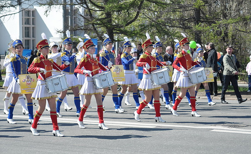 click for enlarge 1000 X 616 262,0 Kb picture