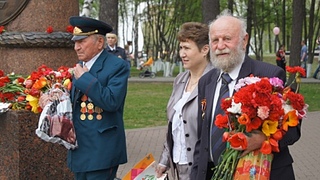 click for enlarge 448 X 252 107,8 Kb picture