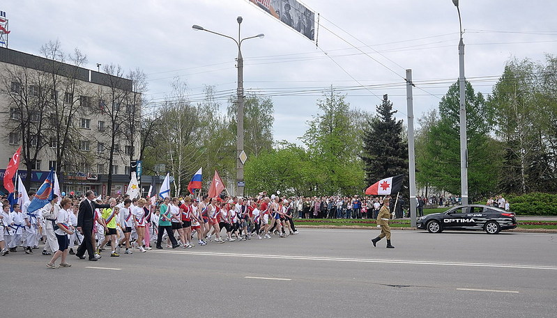 click for enlarge 1000 X 572 216,2 Kb picture