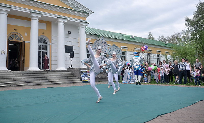 click for enlarge 1000 X 605 177,4 Kb picture