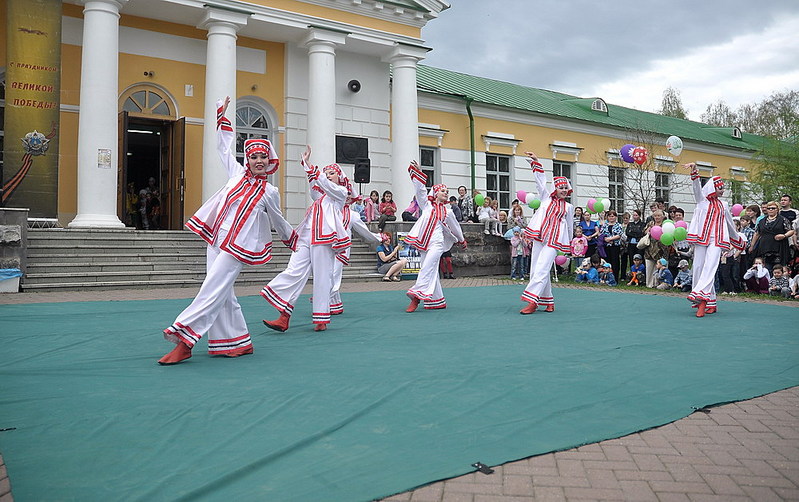 click for enlarge 1000 X 628 193,4 Kb picture