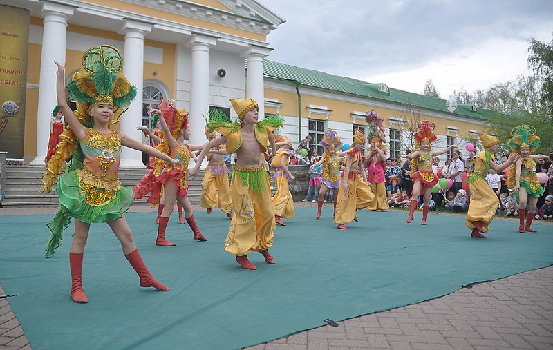 click for enlarge 1000 X 634 196,8 Kb picture