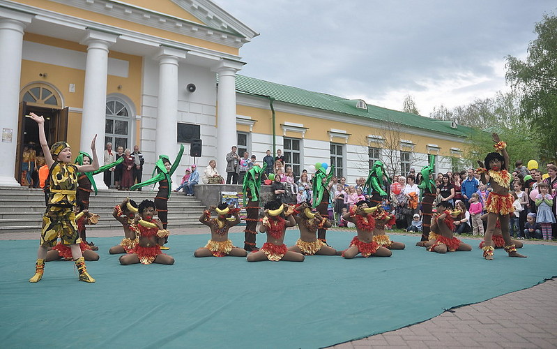 click for enlarge 1000 X 626 198,0 Kb picture