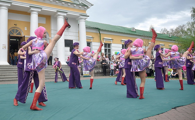 click for enlarge 1000 X 616 196,9 Kb picture