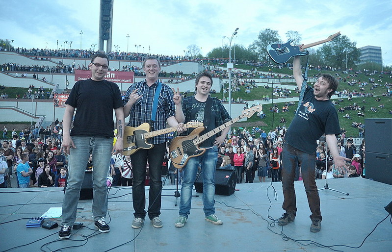 click for enlarge 1000 X 643 234,6 Kb picture