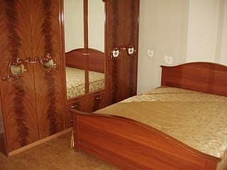 click for enlarge 400 X 300  24,3 Kb picture