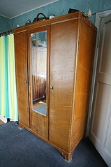 click for enlarge 213 X 320 42,9 Kb picture