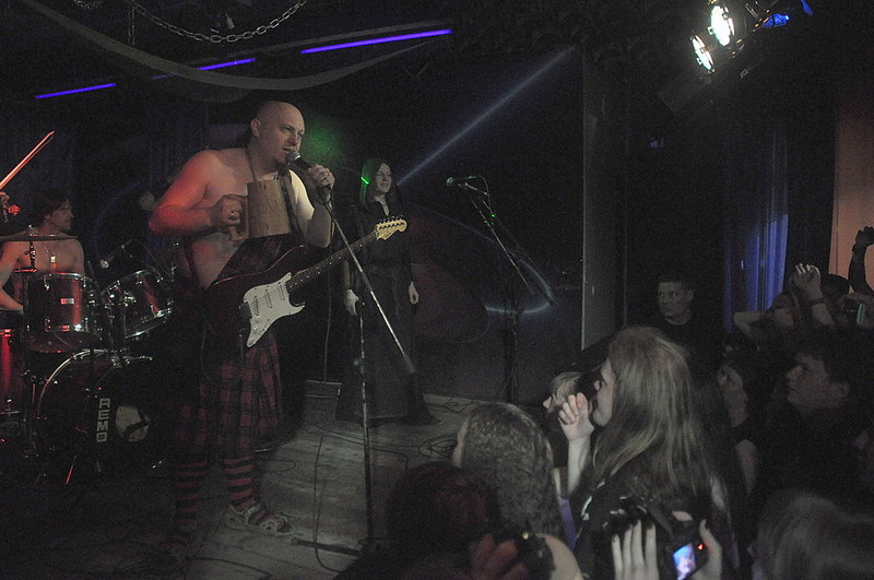 click for enlarge 1000 X 664 151,4 Kb picture