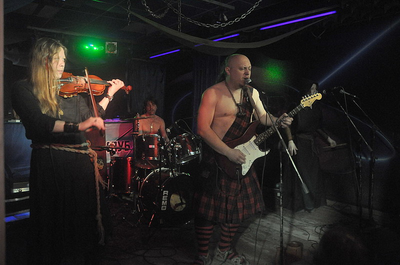 click for enlarge 1000 X 664 149,8 Kb picture