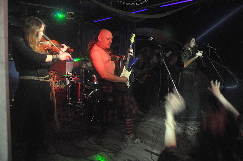 click for enlarge 1000 X 664 164,1 Kb picture