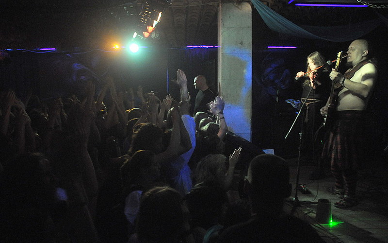 click for enlarge 1000 X 625 131,1 Kb picture