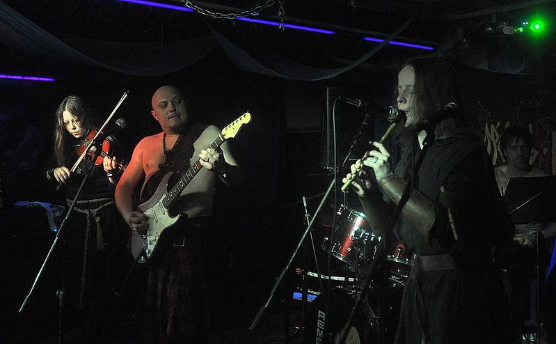 click for enlarge 1000 X 618 139,8 Kb picture