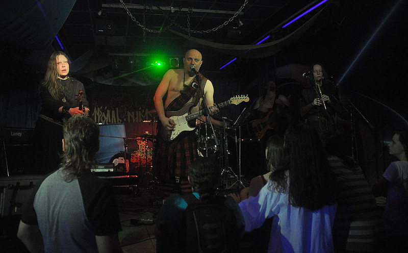 click for enlarge 1000 X 620 121,4 Kb picture