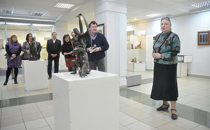 click for enlarge 1000 X 622 144.5 Kb picture