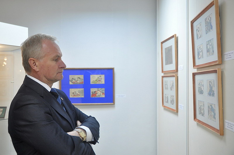 click for enlarge 1000 X 664 106.5 Kb picture