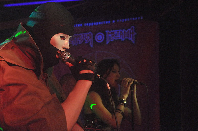 click for enlarge 1000 X 664 144.4 Kb picture