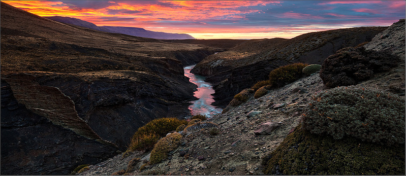 click for enlarge 1250 X 543 346.8 Kb picture