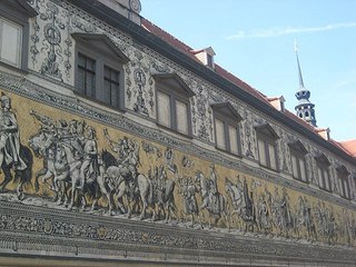 click for enlarge 604 X 453 77.3 Kb picture