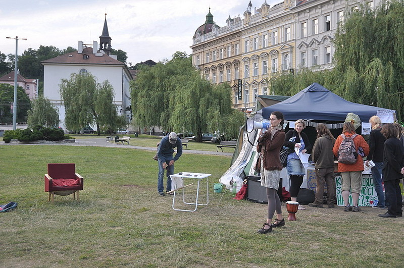 click for enlarge 1000 X 664 256.0 Kb picture