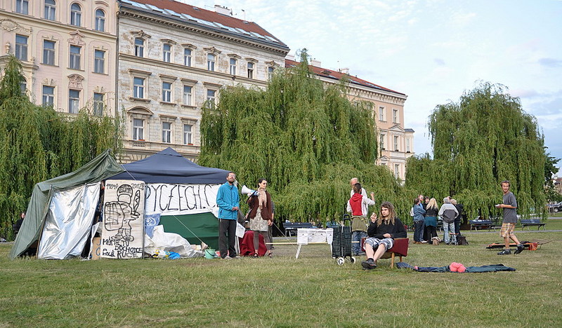 click for enlarge 1000 X 585 252.0 Kb picture