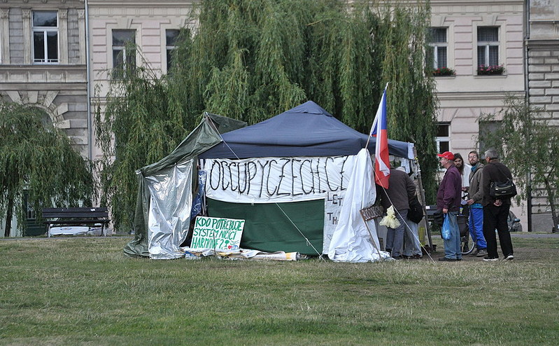 click for enlarge 1000 X 618 247.5 Kb picture