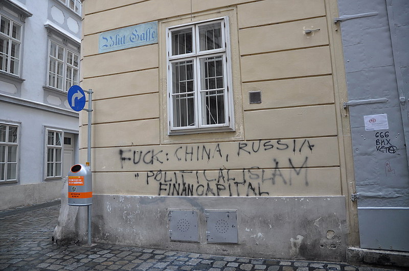 click for enlarge 1000 X 664 171.5 Kb picture