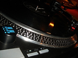 click for enlarge 400 X 300  64.8 Kb picture