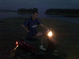 click for enlarge 1600 X 1200  98.8 Kb picture