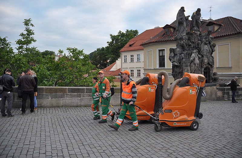 click for enlarge 1000 X 654 232.7 Kb picture