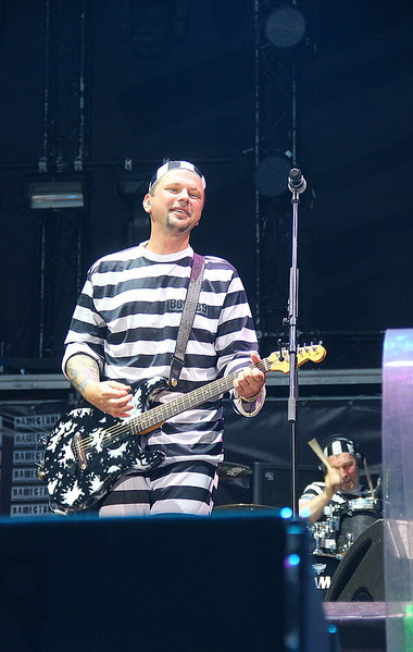 click for enlarge 634 X 1000 167.8 Kb picture