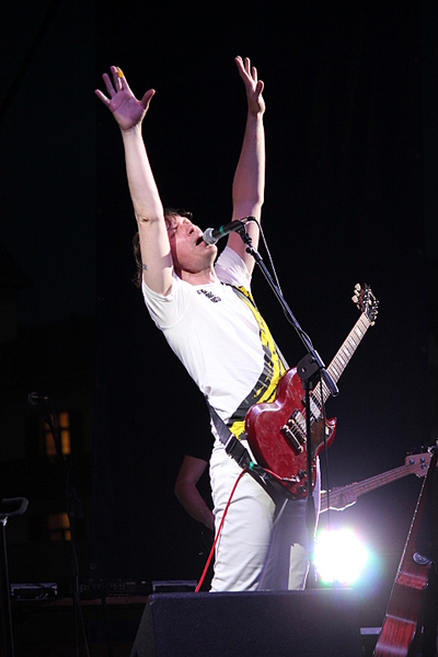 click for enlarge 1920 X 2880 201.3 Kb picture
