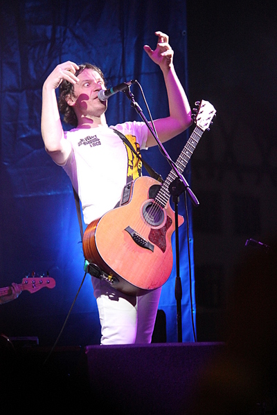 click for enlarge 1920 X 2880 290.6 Kb picture