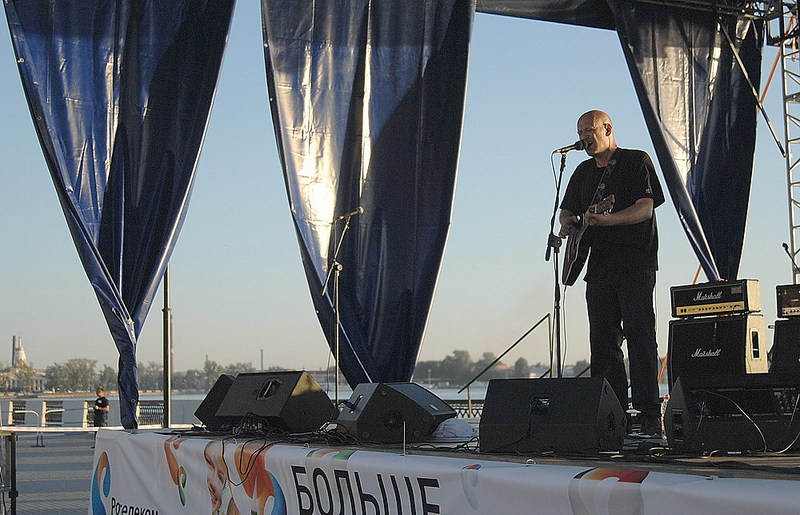 click for enlarge 1000 X 644 193.8 Kb picture