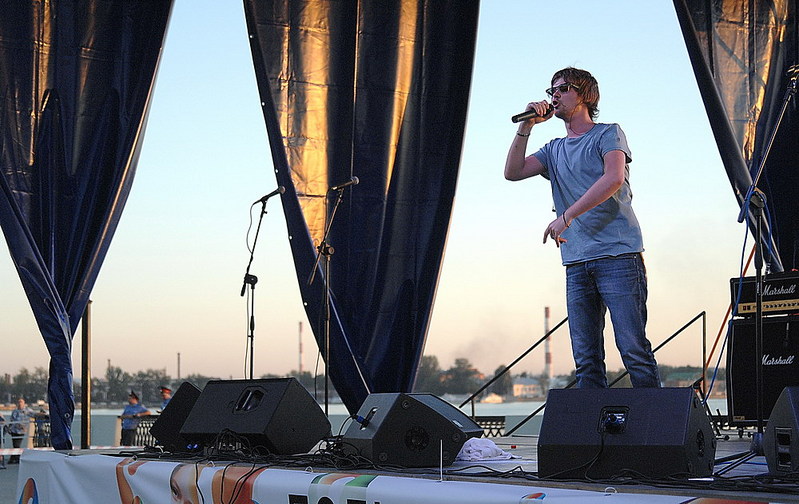 click for enlarge 1000 X 631 182.2 Kb picture