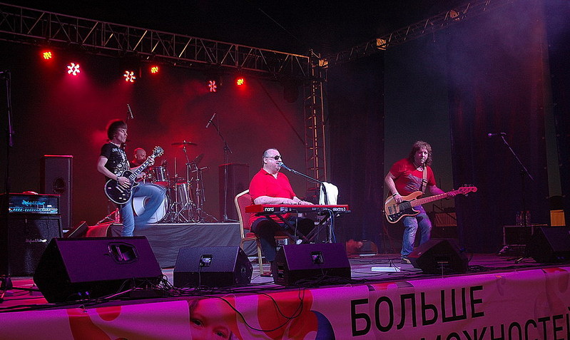 click for enlarge 1000 X 597 166.9 Kb picture