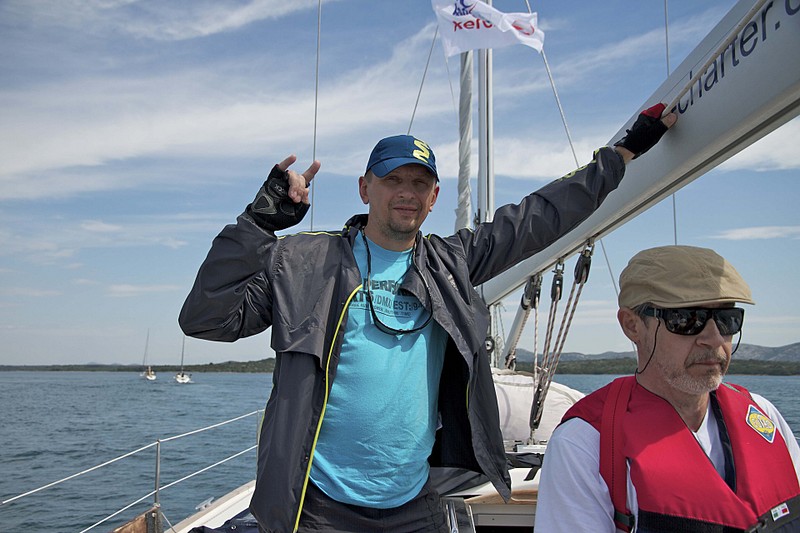 click for enlarge 1920 X 1280 378.4 Kb picture