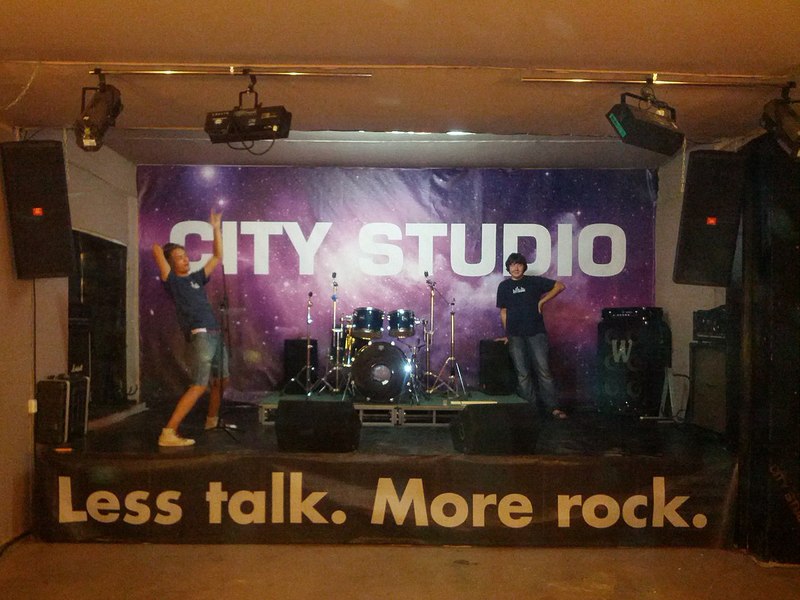 click for enlarge 1280 X 960 189.3 Kb picture