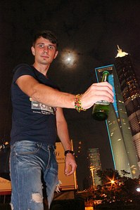 click for enlarge 682 X 1024 138.7 Kb picture