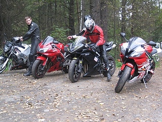 click for enlarge 400 X 300 93.1 Kb picture
