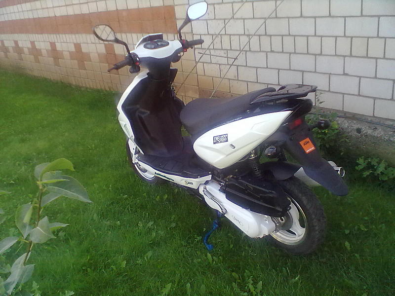 click for enlarge 1600 X 1200 215.7 Kb picture