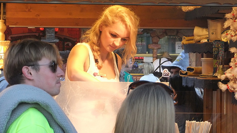 click for enlarge 1920 X 1079 576.3 Kb picture