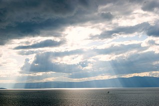 click for enlarge 1920 X 1277 348.9 Kb picture