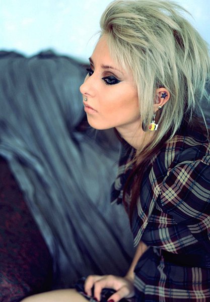 click for enlarge 1920 X 2760 554.2 Kb picture