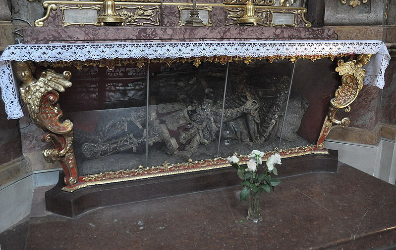 click for enlarge 1000 X 633 246.9 Kb picture