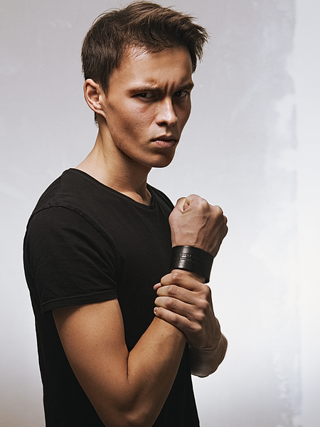 click for enlarge 768 X 1024 979.7 Kb picture