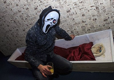 click for enlarge 604 X 424  72.9 Kb picture