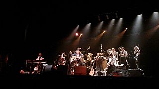 click for enlarge 640 X 360  25.0 Kb picture